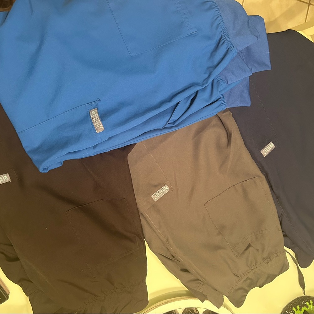 Set of Four Jogger Scrub Pants in Black, Gray, Blue, and Navy med couture - Picture 12 of 12